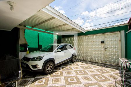 Casa à venda com 72m², 4 quartos e 2 vagas Casa à venda com 72m², 4 quartos e 2 vagasGaragem