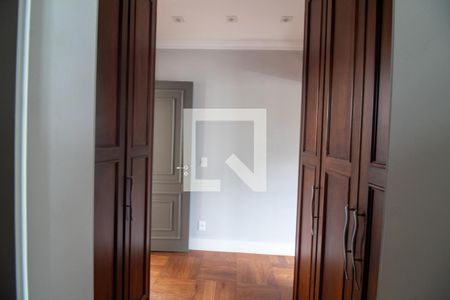 Casa à venda com 450m², 5 quartos e 3 vagasCloset da suíte 2