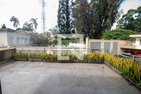 Casa à venda com 450m², 5 quartos e 3 vagasSuíte 1 - Varanda