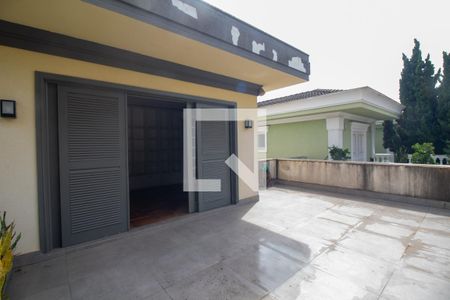 Casa à venda com 450m², 5 quartos e 3 vagasSuíte 1 - Varanda