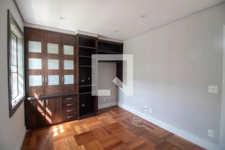 Casa à venda com 450m², 5 quartos e 3 vagasEscritório