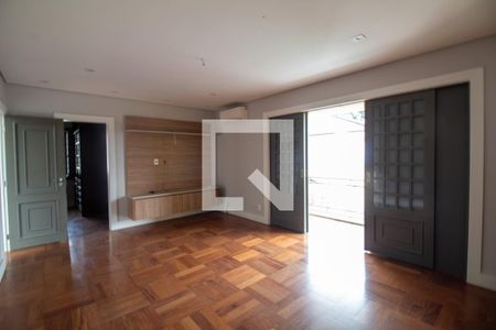 Casa à venda com 450m², 5 quartos e 3 vagasSuíte 4