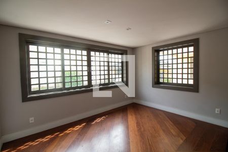 Sala da Lareira de casa para alugar com 5 quartos, 450m² em Chácara Monte Alegre, São Paulo