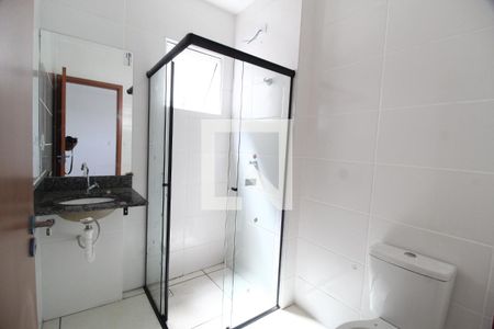 Banheiro Social de apartamento para alugar com 2 quartos, 45m² em Shopping Park, Uberlândia