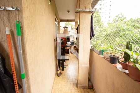 Casa à venda com 250m², 3 quartos e 2 vagasÁREA DE SERVIÇO