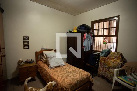 QUARTO 1 de casa à venda com 3 quartos, 250m² em Chora Menino, São Paulo