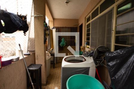 Casa à venda com 250m², 3 quartos e 2 vagasÁREA DE SERVIÇO