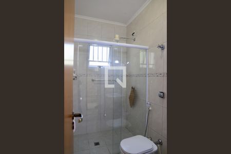 Casa à venda com 190m², 3 quartos e 2 vagasBanheiro da Suíte 1