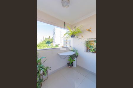 Apartamento à venda com 68m², 2 quartos e 1 vagaVaranda