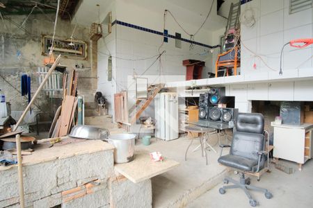 Casa à venda com 200m², 2 quartos e 2 vagasQuintal