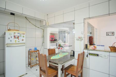 Casa à venda com 200m², 2 quartos e 2 vagasCozinha