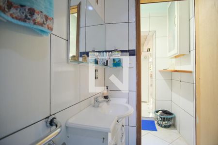 Casa à venda com 200m², 2 quartos e 2 vagasBanheiro Social