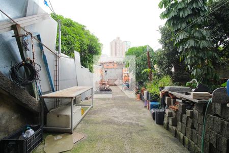 Casa à venda com 200m², 2 quartos e 2 vagasQuintal