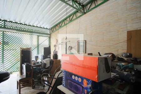 Casa à venda com 200m², 2 quartos e 2 vagasGaragem