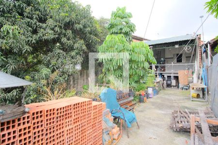 Casa à venda com 200m², 2 quartos e 2 vagasQuintal