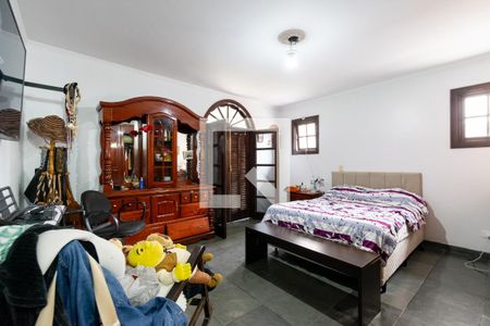 Casa à venda com 350m², 4 quartos e 4 vagas Casa à venda com 350m², 4 quartos e 4 vagasSuíte