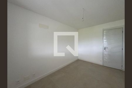 Apartamento à venda com 187m², 4 quartos e 3 vagas Apartamento à venda com 187m², 4 quartos e 3 vagasQuarto 2