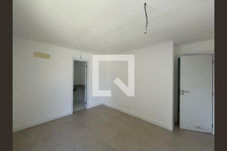 Apartamento à venda com 187m², 4 quartos e 3 vagas Apartamento à venda com 187m², 4 quartos e 3 vagasSuíte 2