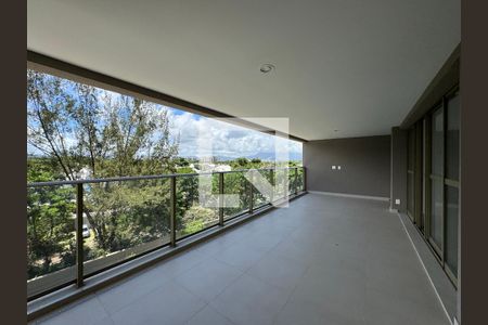 Apartamento à venda com 187m², 4 quartos e 3 vagas Apartamento à venda com 187m², 4 quartos e 3 vagasVaranda Sala