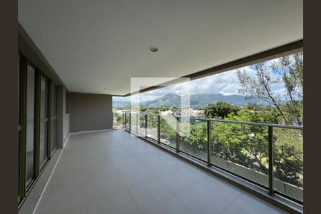 Apartamento à venda com 187m², 4 quartos e 3 vagas Apartamento à venda com 187m², 4 quartos e 3 vagasVaranda Sala