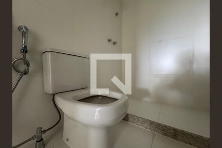 Apartamento à venda com 187m², 4 quartos e 3 vagas Apartamento à venda com 187m², 4 quartos e 3 vagasBanheiro Social