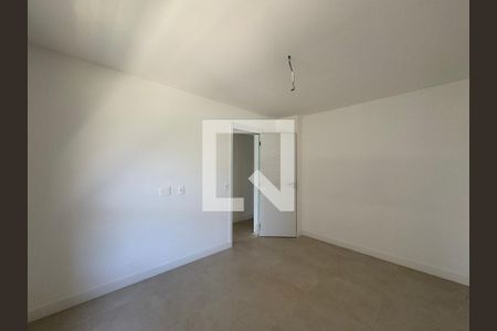 Apartamento à venda com 187m², 4 quartos e 3 vagas Apartamento à venda com 187m², 4 quartos e 3 vagasQuarto 1