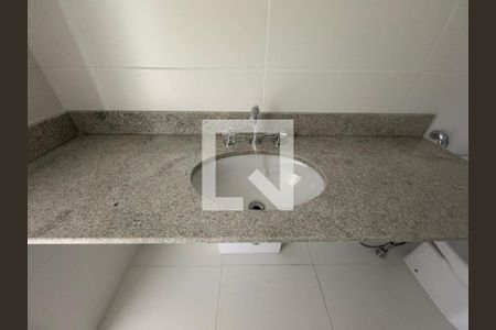 Apartamento à venda com 187m², 4 quartos e 3 vagas Apartamento à venda com 187m², 4 quartos e 3 vagasBanheiro Social