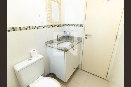 Apartamento para alugar com 60m², 2 quartos e 2 vagas Apartamento para alugar com 60m², 2 quartos e 2 vagasBanheiro