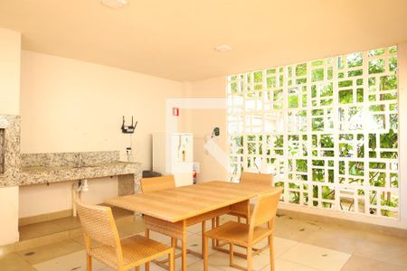 Apartamento para alugar com 38m², 2 quartos e 1 vagaÁrea comum - Churrasqueira