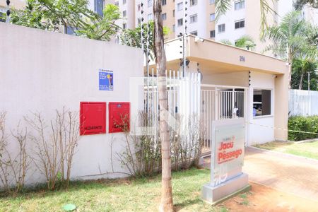 Apartamento para alugar com 38m², 2 quartos e 1 vagaFachada do condomínio e Placa