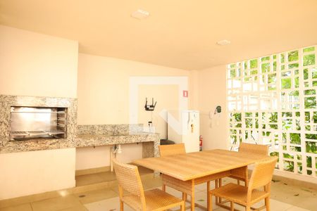 Apartamento para alugar com 38m², 2 quartos e 1 vagaÁrea comum - Churrasqueira