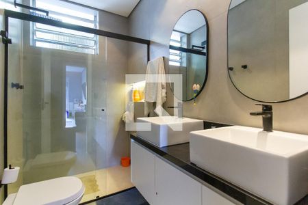 Apartamento à venda com 160m², 3 quartos e 1 vaga Apartamento à venda com 160m², 3 quartos e 1 vagaBanheiro Social