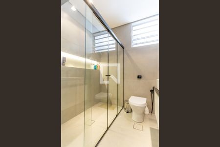 Apartamento à venda com 160m², 3 quartos e 1 vaga Apartamento à venda com 160m², 3 quartos e 1 vagaBanheiro da Suíte