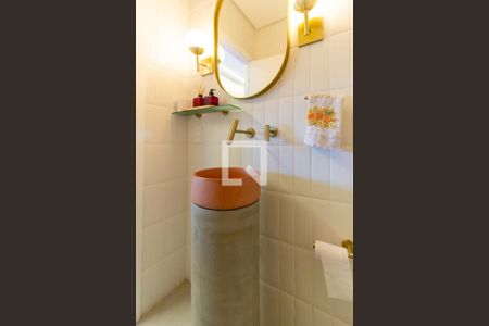 Apartamento à venda com 160m², 3 quartos e 1 vaga Apartamento à venda com 160m², 3 quartos e 1 vagaLavabo