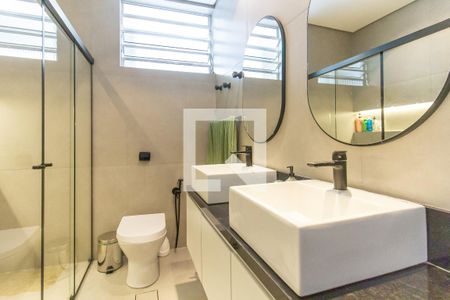 Apartamento à venda com 160m², 3 quartos e 1 vaga Apartamento à venda com 160m², 3 quartos e 1 vagaBanheiro da Suíte