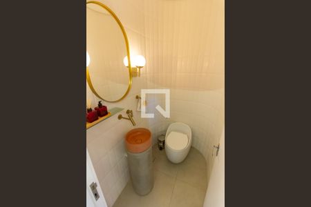 Apartamento à venda com 160m², 3 quartos e 1 vaga Apartamento à venda com 160m², 3 quartos e 1 vagaLavabo