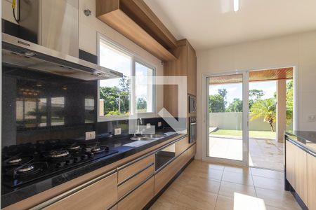 Casa de condomínio à venda com 1200m², 3 quartos e 10 vagas Casa de condomínio à venda com 1200m², 3 quartos e 10 vagasCozinha