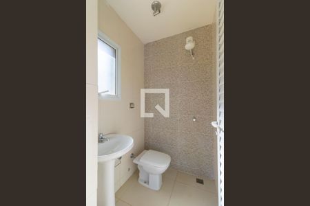 Casa de condomínio à venda com 1200m², 3 quartos e 10 vagas Casa de condomínio à venda com 1200m², 3 quartos e 10 vagasBanheiro da churrasqueira