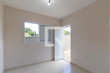 Casa de condomínio à venda com 1200m², 3 quartos e 10 vagas Casa de condomínio à venda com 1200m², 3 quartos e 10 vagasSuíte anexa a churrasqueira