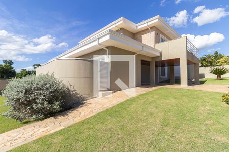 Casa de condomínio à venda com 1200m², 3 quartos e 10 vagas Casa de condomínio à venda com 1200m², 3 quartos e 10 vagasFachada interna