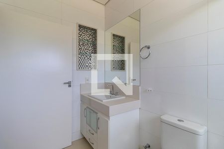 Casa de condomínio à venda com 1200m², 3 quartos e 10 vagas Casa de condomínio à venda com 1200m², 3 quartos e 10 vagasBanheiro da suíte 2