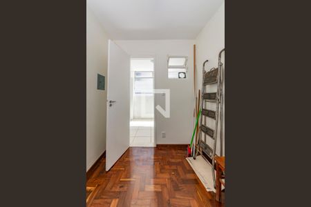 Apartamento para alugar com 120m², 3 quartos e 2 vagas Apartamento para alugar com 120m², 3 quartos e 2 vagasQuarto de Serviço