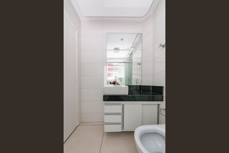 Apartamento para alugar com 120m², 3 quartos e 2 vagas Apartamento para alugar com 120m², 3 quartos e 2 vagasBanheiro da Suíte