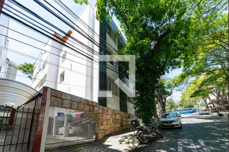 Apartamento para alugar com 120m², 3 quartos e 2 vagas Apartamento para alugar com 120m², 3 quartos e 2 vagasFachada