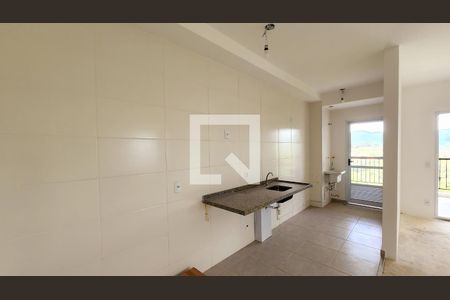 Apartamento à venda com 85m², 3 quartos e 2 vagas Apartamento à venda com 85m², 3 quartos e 2 vagasCozinha e Área de Serviço