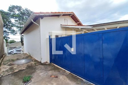 Casa à venda com 300m², 2 quartos e 3 vagas Casa à venda com 300m², 2 quartos e 3 vagasGaragem