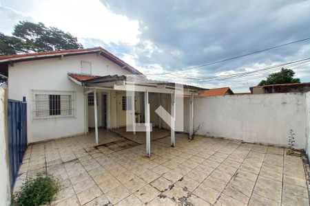 Casa à venda com 300m², 2 quartos e 3 vagas Casa à venda com 300m², 2 quartos e 3 vagasQuintal