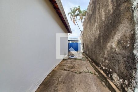 Casa à venda com 300m², 2 quartos e 3 vagas Casa à venda com 300m², 2 quartos e 3 vagasGaragem