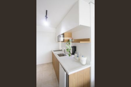 Cozinha de apartamento para alugar com 1 quarto, 31m² em Santo Amaro, São Paulo