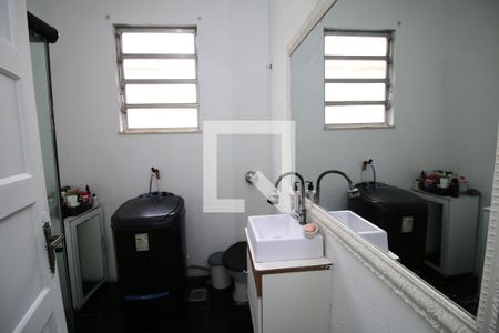 Apartamento à venda com 65m², 2 quartos e sem vagaBanheiro